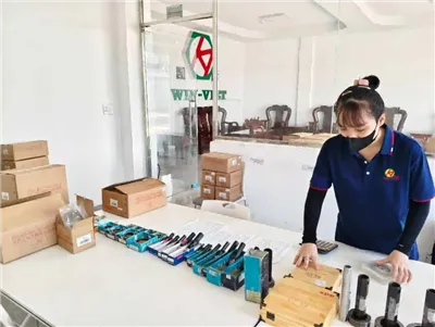 Japanese Quality Supervisor Visit To WIN-VIET , Stainless Steel Threaded Pipe...